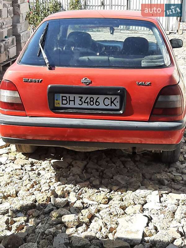 Седан Nissan Sunny 1992 в Одесі