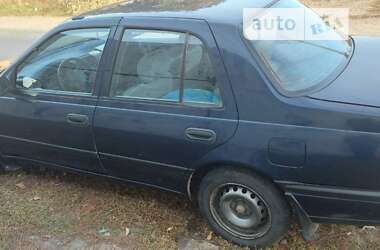 Седан Nissan Sunny 1994 в Первомайске