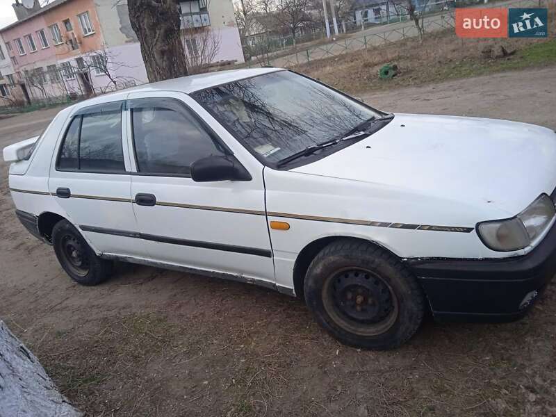 Седан Nissan Sunny 1992 в Арцизові