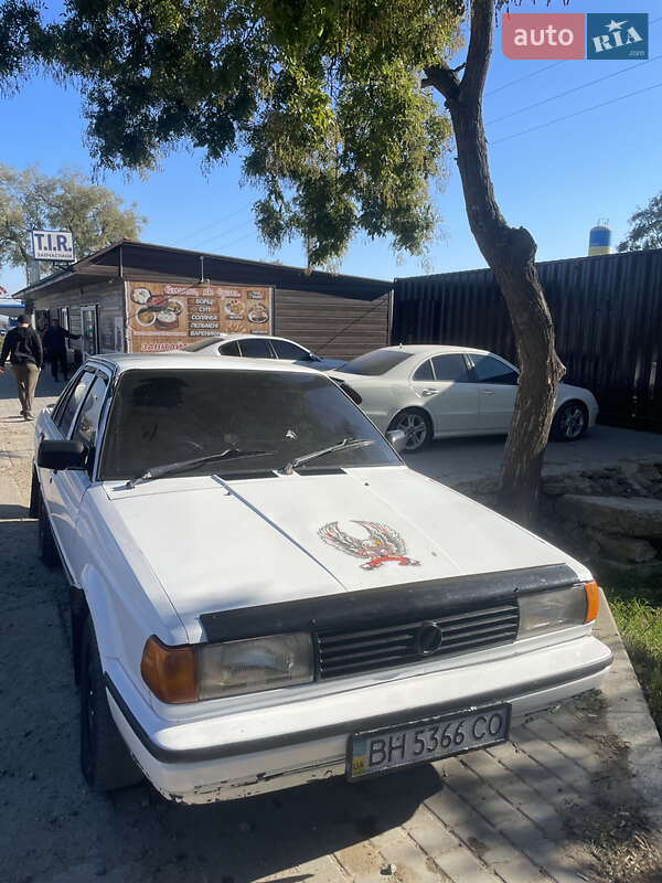 Седан Nissan Sunny 1988 в Татарбунарах