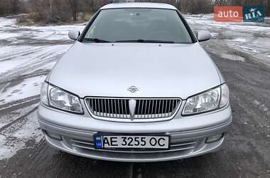 Седан Nissan Sunny 2005 в Днепре