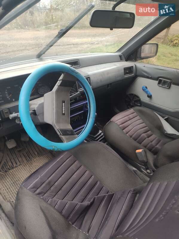 Хетчбек Nissan Sunny 1989 в Чернівцях