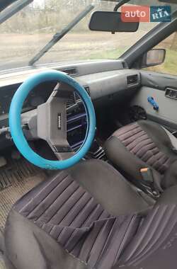 Хэтчбек Nissan Sunny 1989 в 