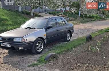 Седан Nissan Sunny 1991 в Сараті