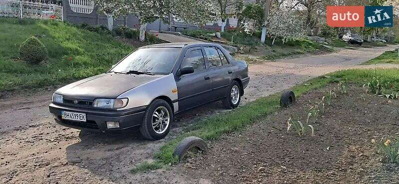 Седан Nissan Sunny 1991 в Сарате