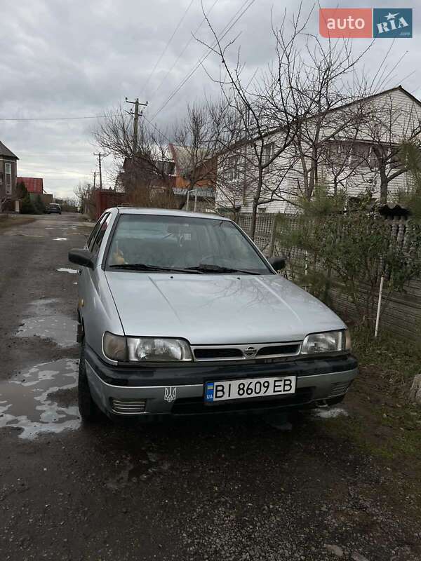 Седан Nissan Sunny 1991 в Полтаві фото 5 Седан Nissan Sunny 1991 в Полтаві