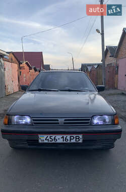 Седан Nissan Sunny 1987 в Хмельницком