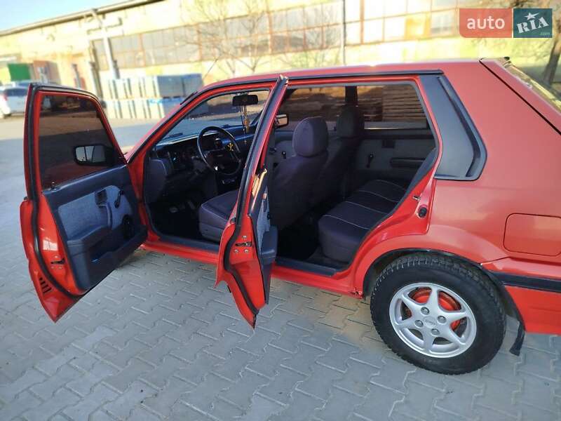 Хэтчбек Nissan Sunny 1987 в Ивано-Франковске