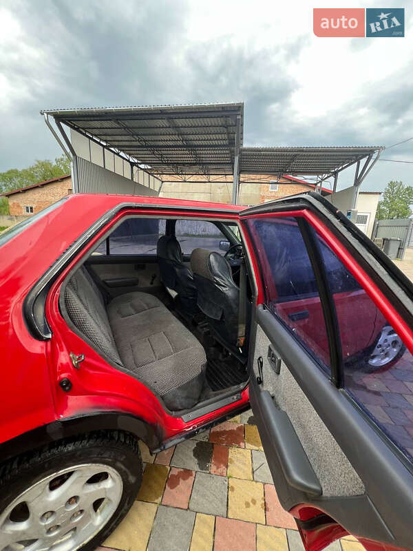 Седан Nissan Sunny 1987 в Долине