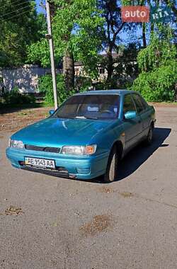 Седан Nissan Sunny 1994 в Кам'янському