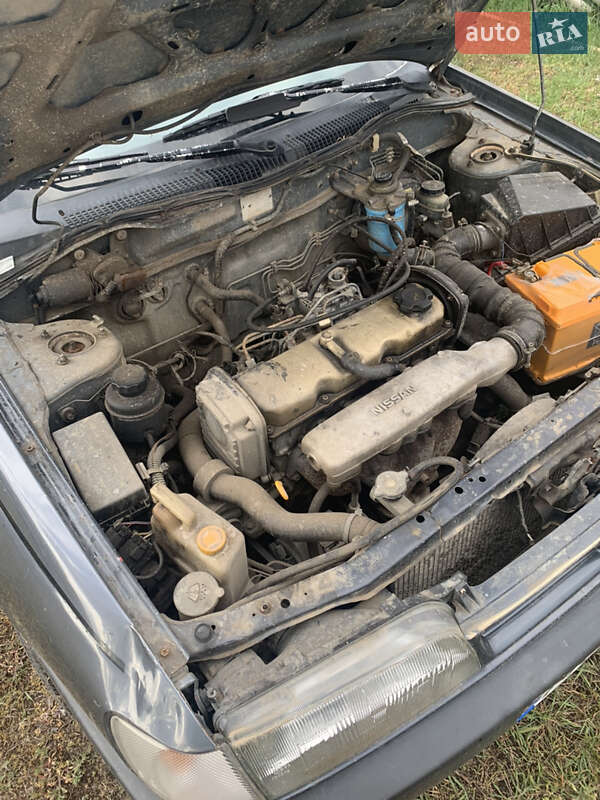 Седан Nissan Sunny 1994 в Березному