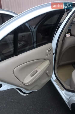 Седан Nissan Sunny 2008 в 