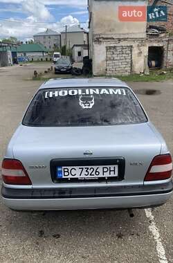 Седан Nissan Sunny 1994 в 