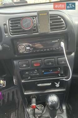 Седан Nissan Sunny 1994 в 