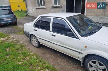 Седан Nissan Sunny 1990 в 
