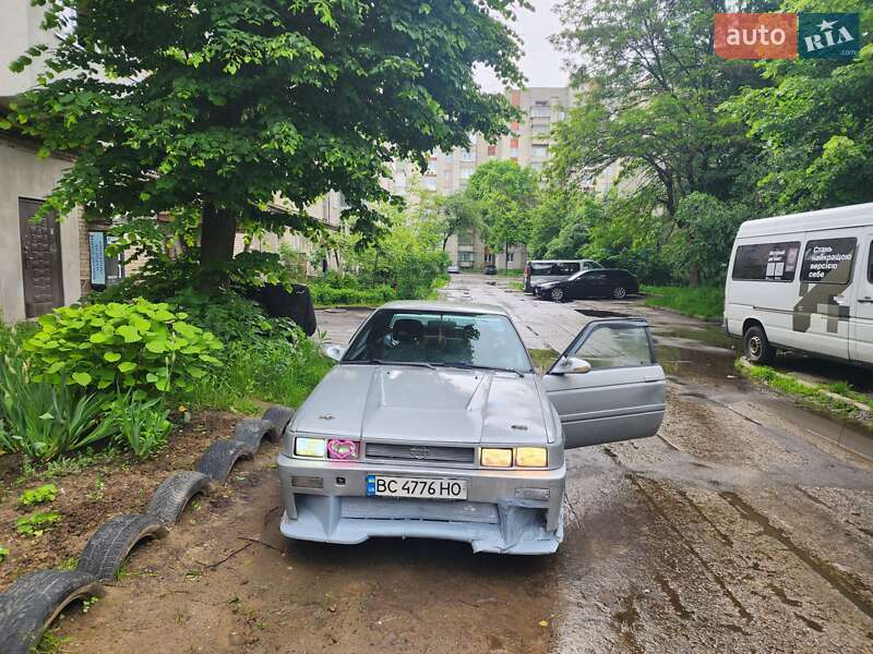 Купе Nissan Sunny 1989 в Львове