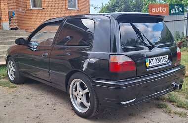 Седан Nissan Sunny 1992 в 