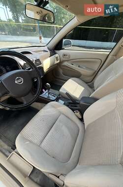 Седан Nissan Sunny 2008 в 