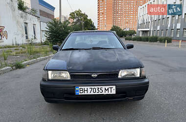 Седан Nissan Sunny 1991 в Одессе