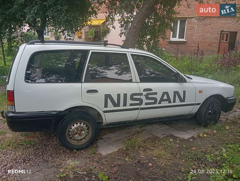 Седан Nissan Sunny 1999 в Житомирі