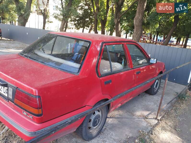 Nissan Sunny 1988