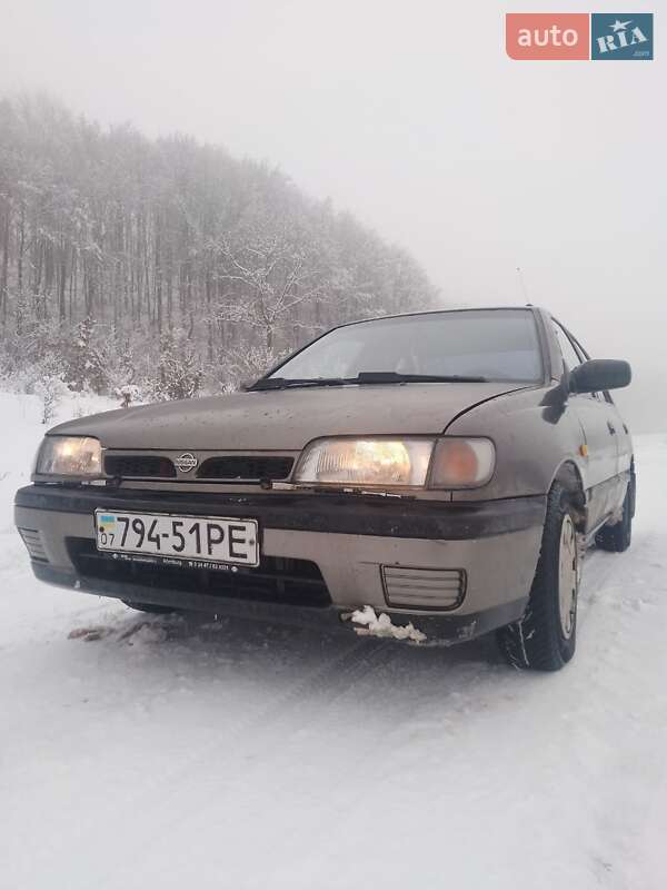 Nissan Sunny 1995