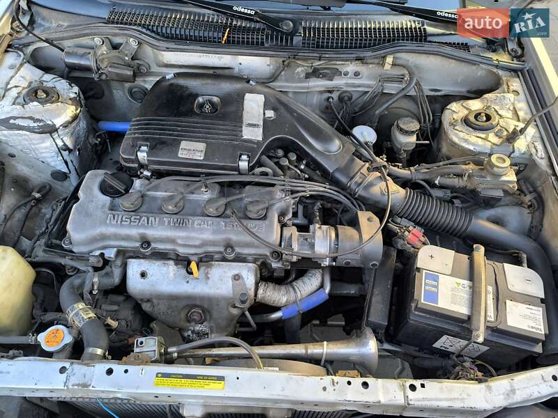 Седан Nissan Sunny 1994 в Одесі