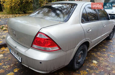 Седан Nissan Sunny 2007 в  фото 5 Седан Nissan Sunny 2007 в