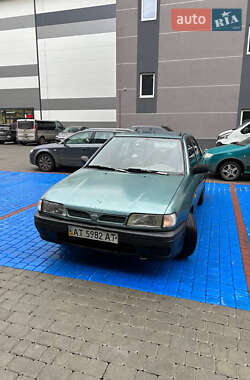 Седан Nissan Sunny 1995 в Ивано-Франковске