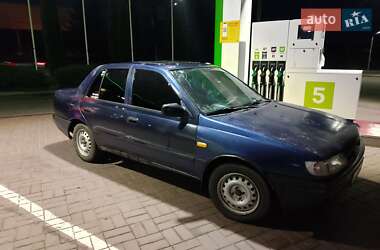 Седан Nissan Sunny 1992 в Черкасах