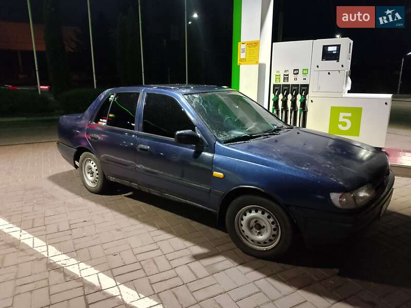 Седан Nissan Sunny 1992 в Черкассах фото Седан Nissan Sunny 1992 в Черкассах