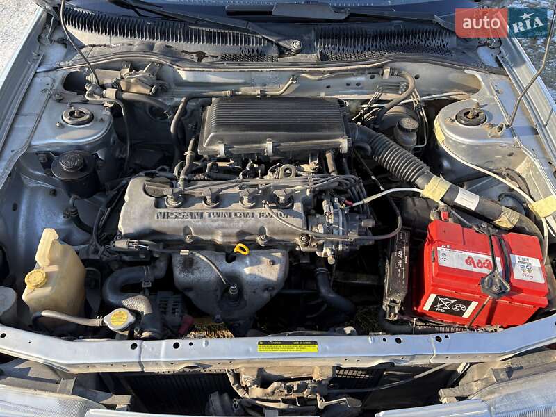 Седан Nissan Sunny 1995 в Бориславе