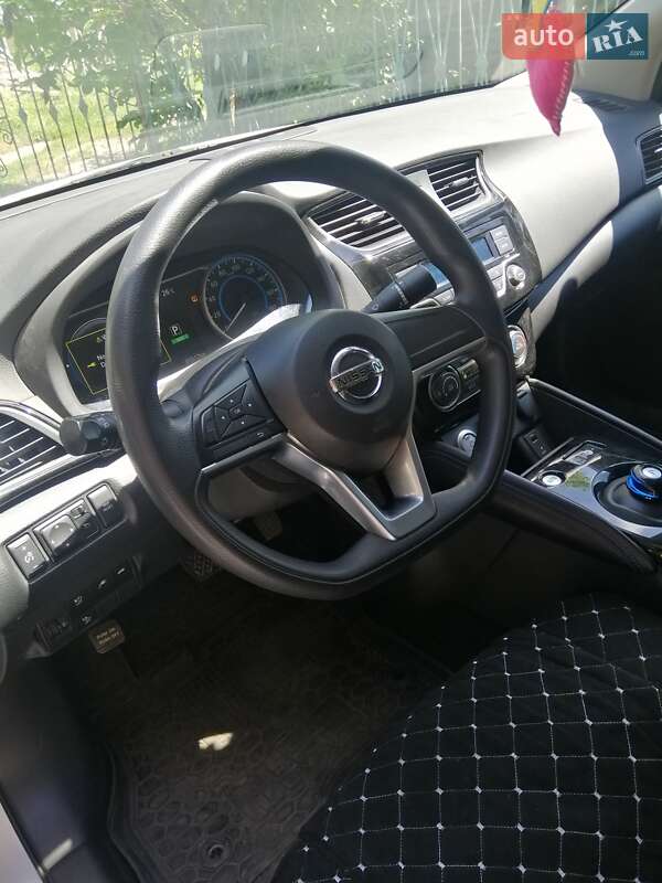 Седан Nissan Sylphy 2019 в Львові