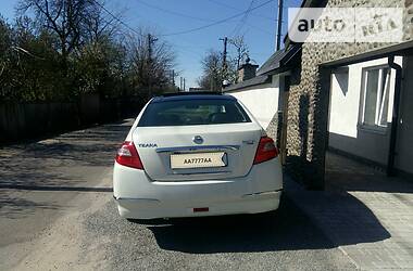 Седан Nissan Teana 2012 в 