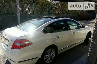 Седан Nissan Teana 2012 в 