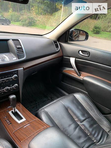 Седан Nissan Teana 2010 в Львові
