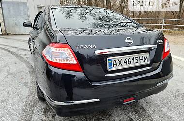 Седан Nissan Teana 2013 в Харькове