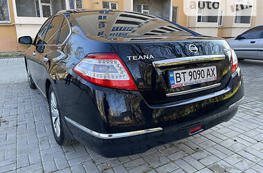 Седан Nissan Teana 2012 в Херсоне