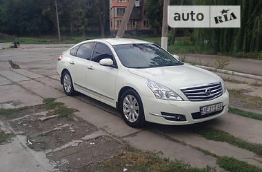 Седан Nissan Teana 2010 в Кривом Роге