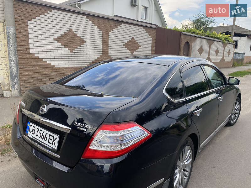 Седан Nissan Teana 2012 в Києві