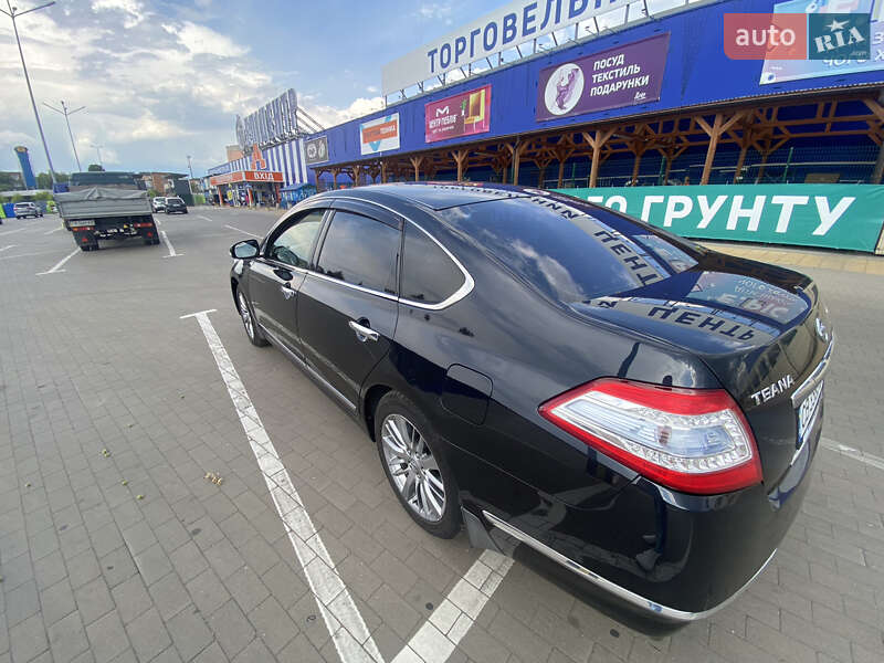 Седан Nissan Teana 2012 в Києві