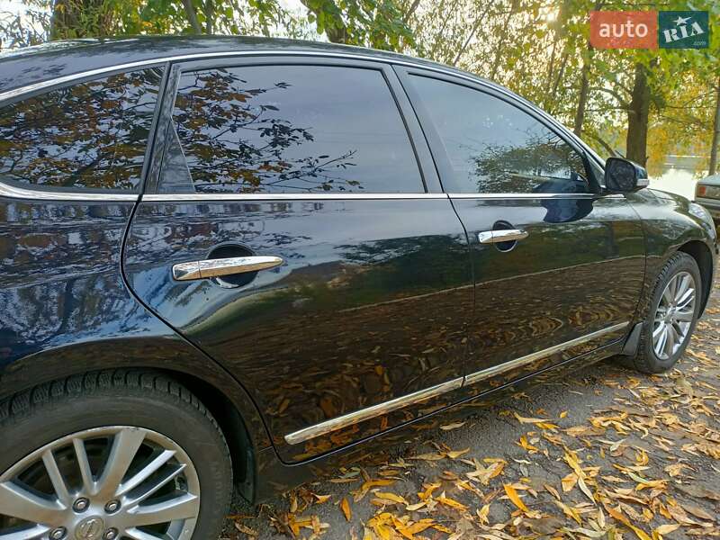 Седан Nissan Teana 2012 в Киеве