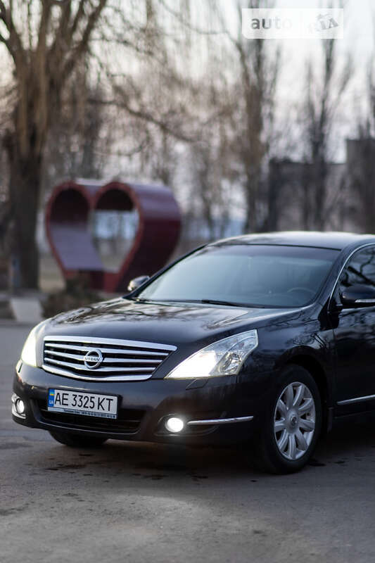 Седан Nissan Teana 2008 в Синельниково