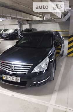 Седан Nissan Teana 2010 в Кривом Роге