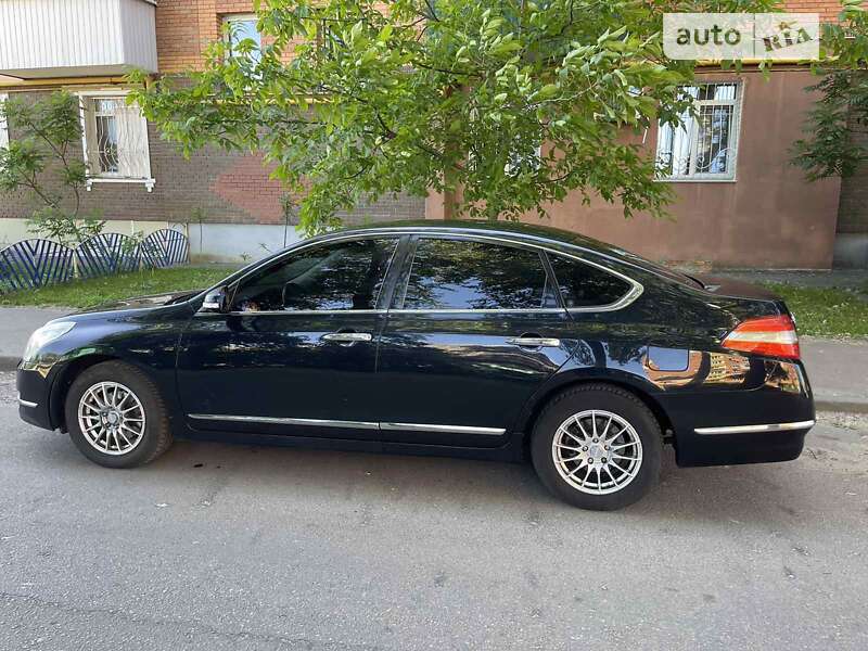 Седан Nissan Teana 2011 в Полтаве