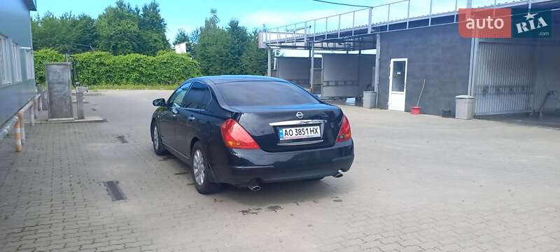 Седан Nissan Teana 2006 в Мукачево