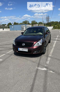 Седан Nissan Teana 2008 в Буче