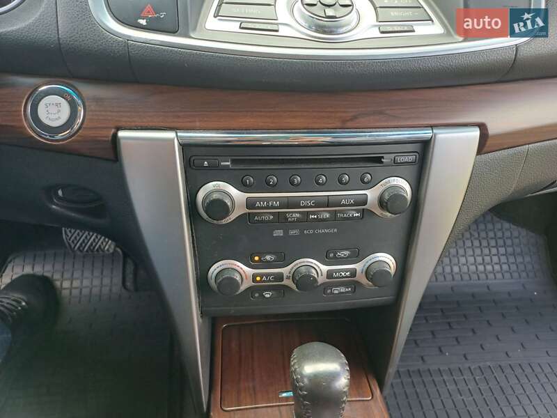 Седан Nissan Teana 2010 в Черкасах