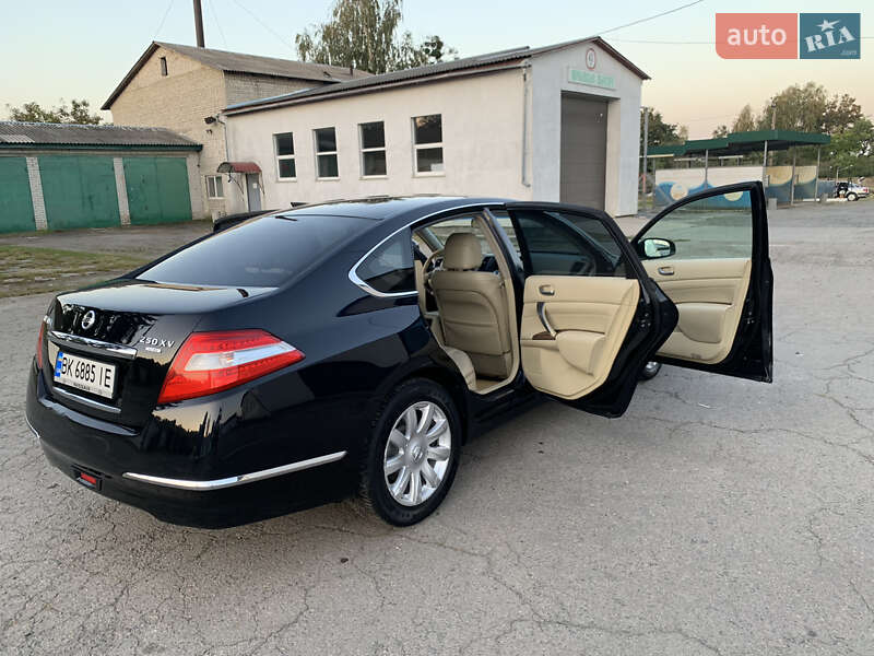 Седан Nissan Teana 2008 в Рокитному