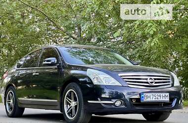 Седан Nissan Teana 2010 в Одессе